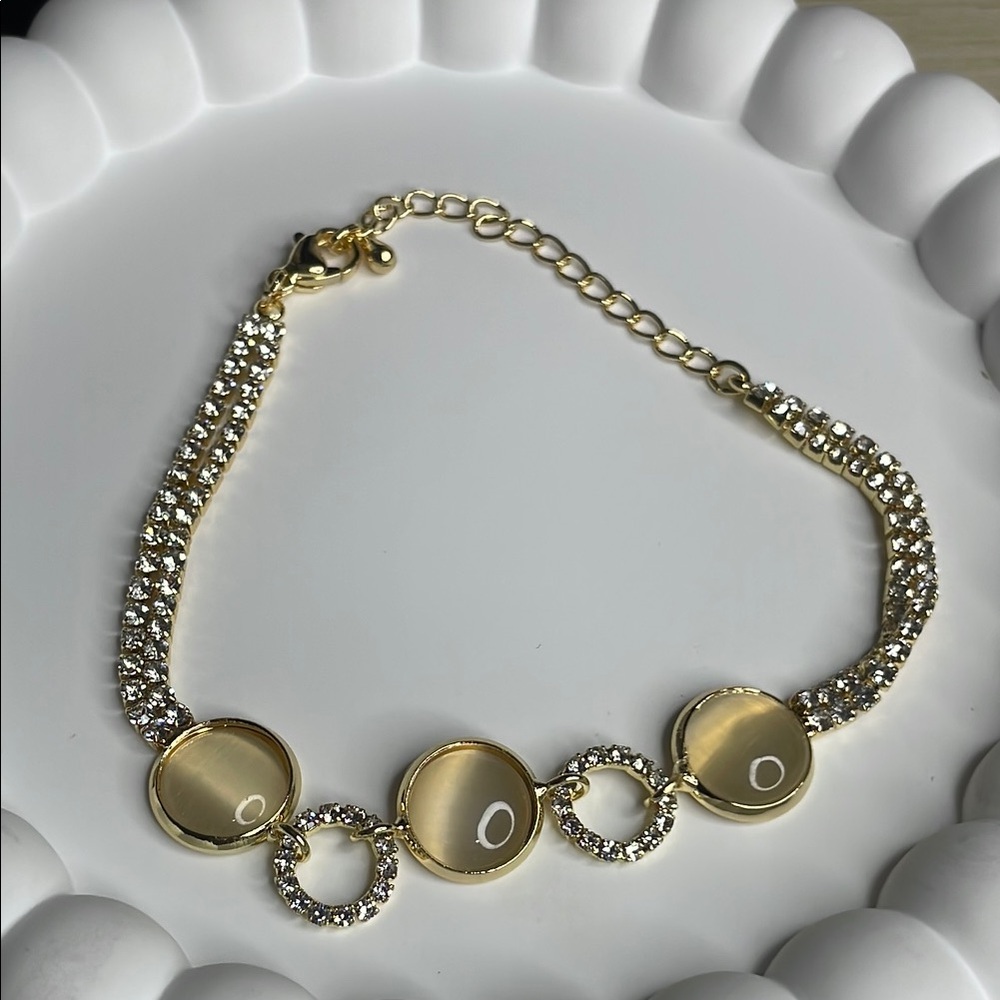 Elegant Gold and Silver Bracelet